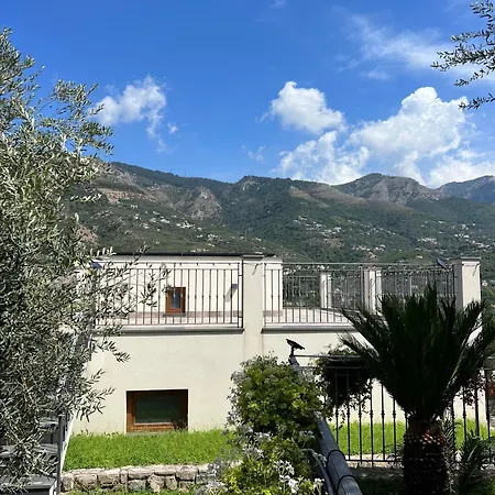 Hébergement de vacances House